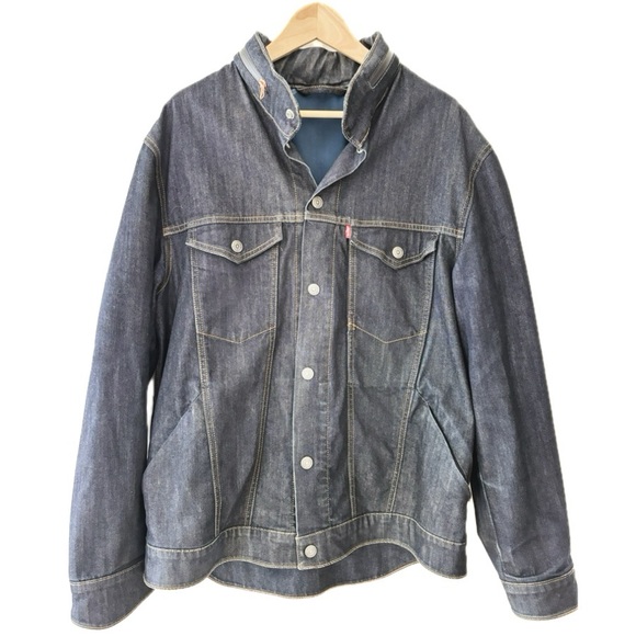 Levi’s Jean Jacket with Optional Hood - Picture 1 of 6